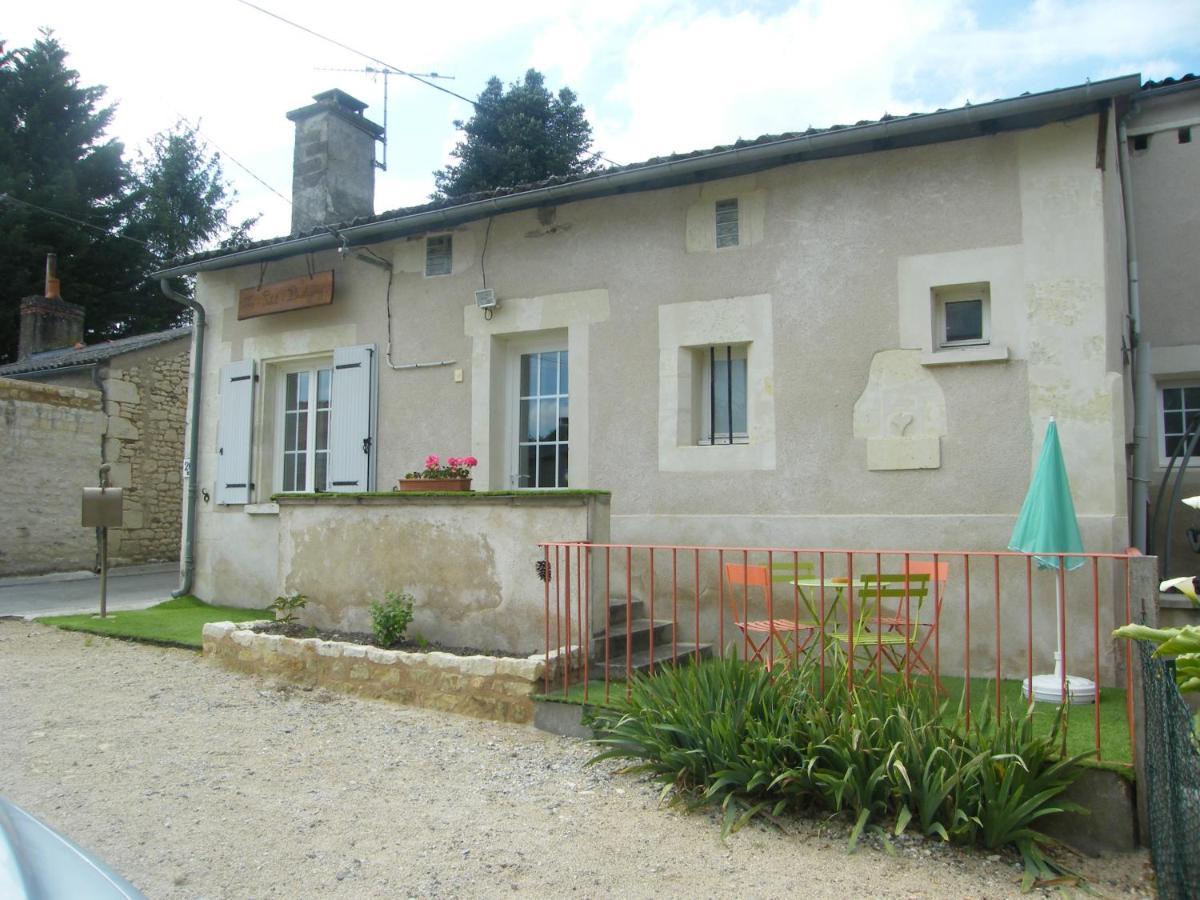 Gasthaus Le Petit Bretigny Beaumont  Exterior foto